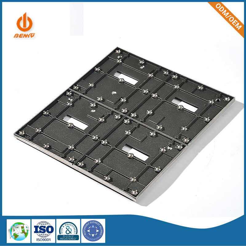 Części odlewane ciśnieniowo Rama ścienna Panel tylny Aluminiowy kryty wyświetlacz LED HD Płyta montażowa Aluminiowa szafka grawitacyjna
